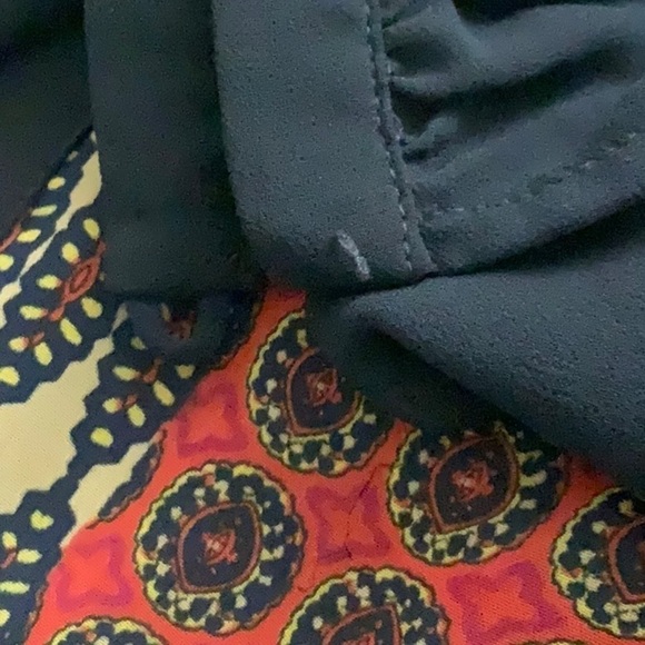 GREYLIN sheer blouse with long sleeves. Front tie. Size M - Picture 9 of 9